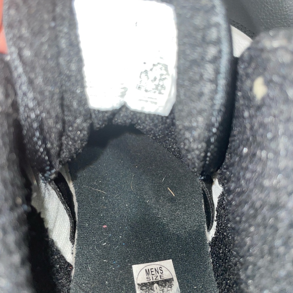 Selling some Jordan’s basketball or any use - Picture 5 of 8